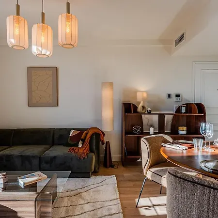 De Gamme, 2 Ch, 2 Salles De Bain Appartement *